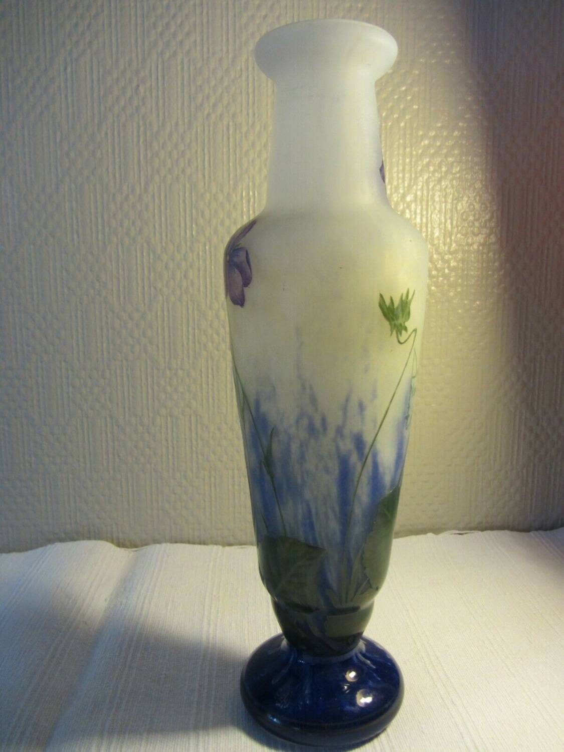 Daum Nancy violet vase authentic glass paste