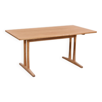 Table à manger scandinave en chêne modèle Shaker C18