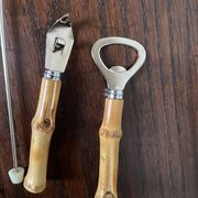 Couverts de service ouvre-bouteilles manches bambou