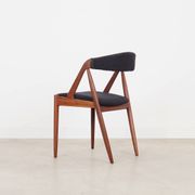 Ensemble de quatre chaises en teck, design danois, années 1970, designer : Kai Kristiansen