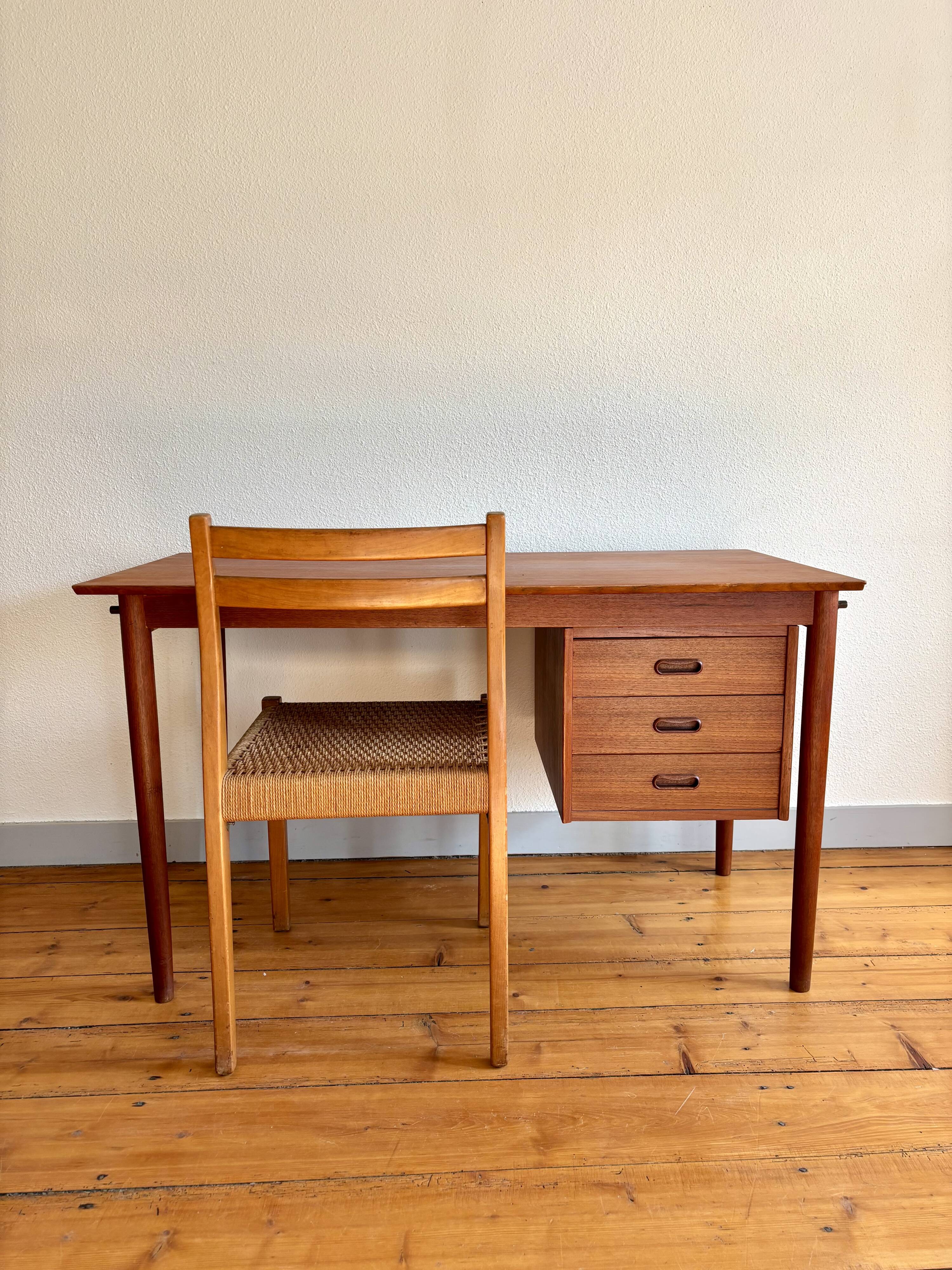Teak desk by Arne Vodder, 1960 vintage.