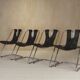 Ensemble de 4 chaises en cuir et chrome des années 1960