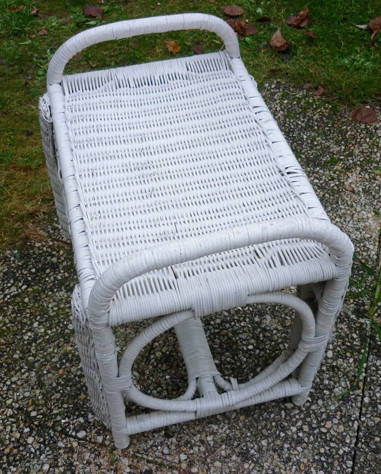Vintage white rattan bedside 60-70
