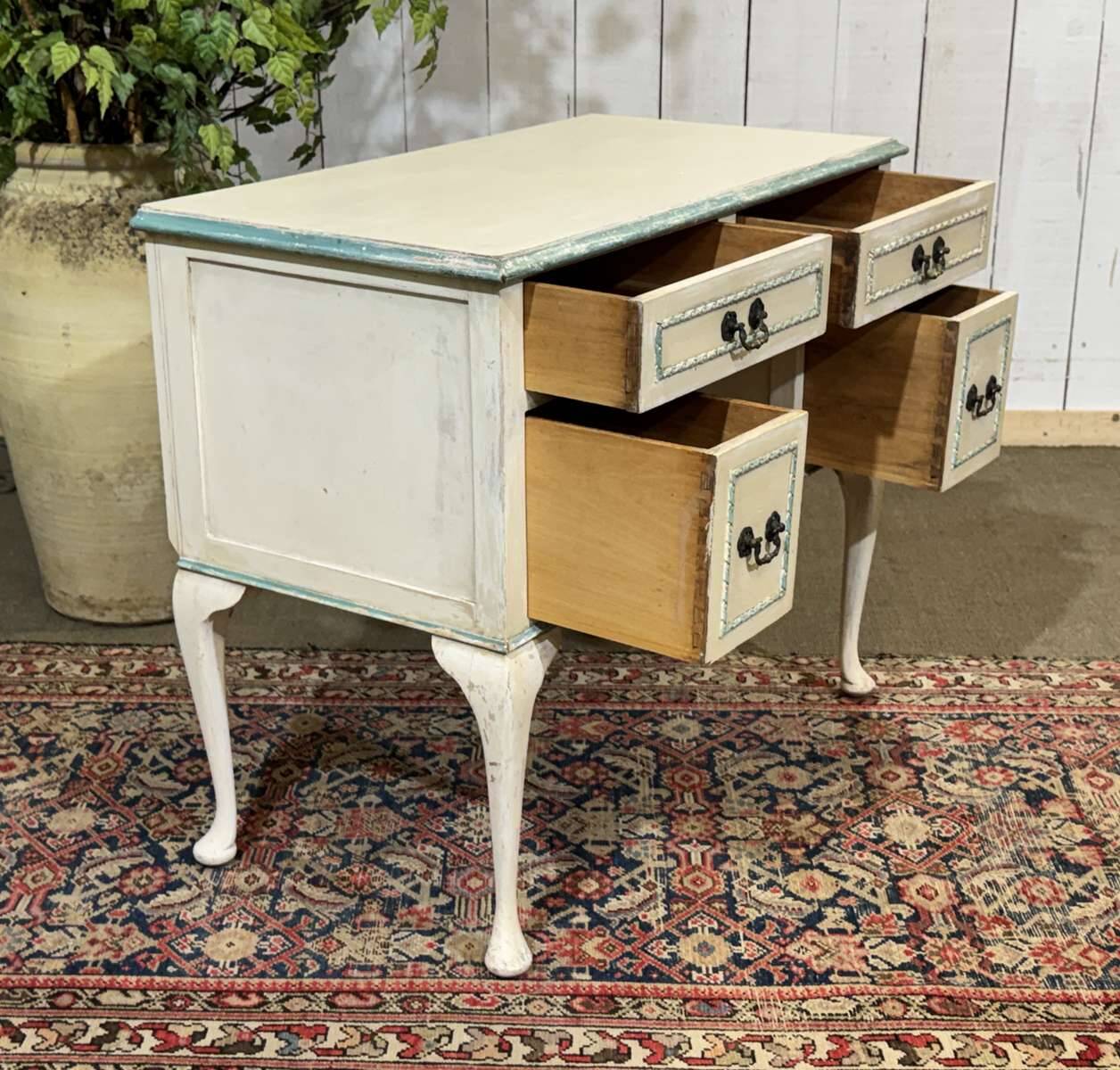 English desk in pine from the 1950s.
