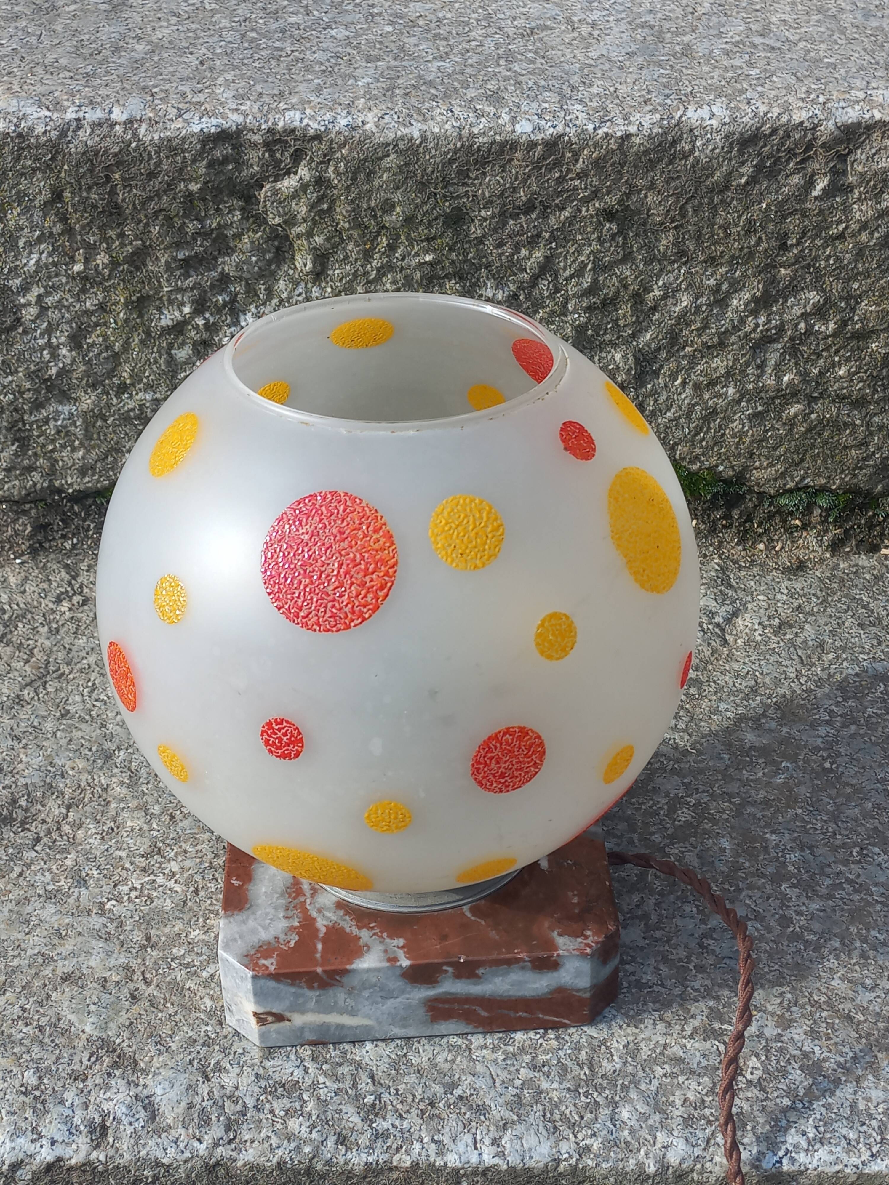 Art Deco night light in marble and enamelled glass from the 1930s.