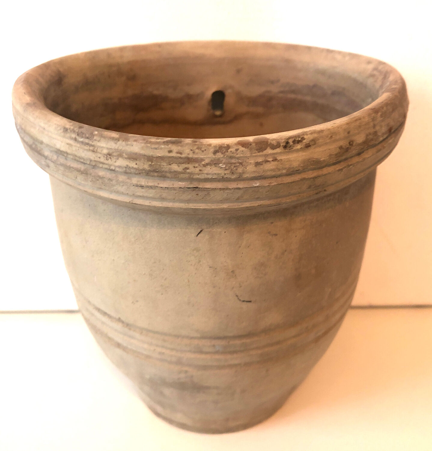 Terracotta wall pot