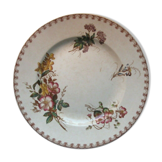 Flat round dish, polychrome flowers, vega model of sarreguemines u&c, n°2