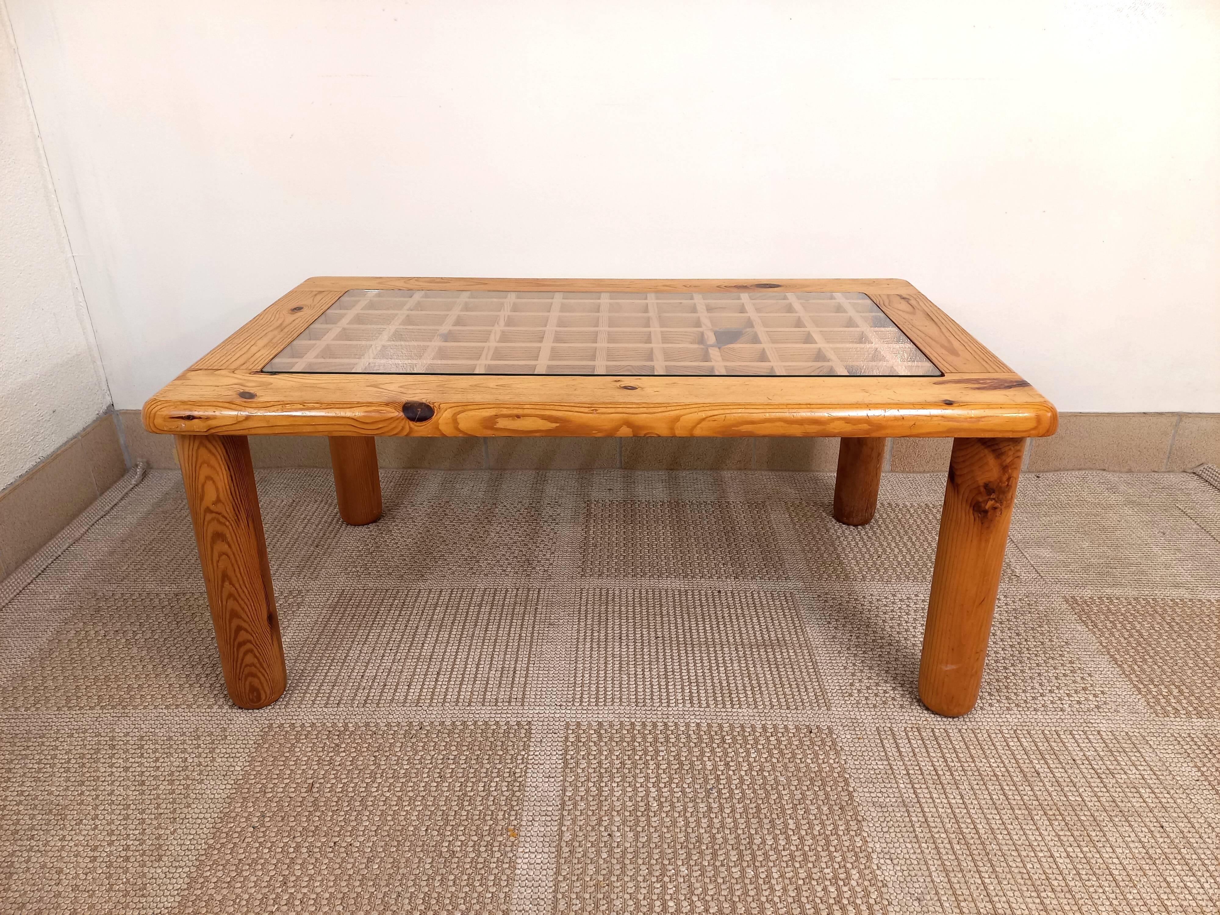 Vintage modernist coffee table in pine and glass 70s 80s