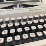 Typewriter Remington envoy