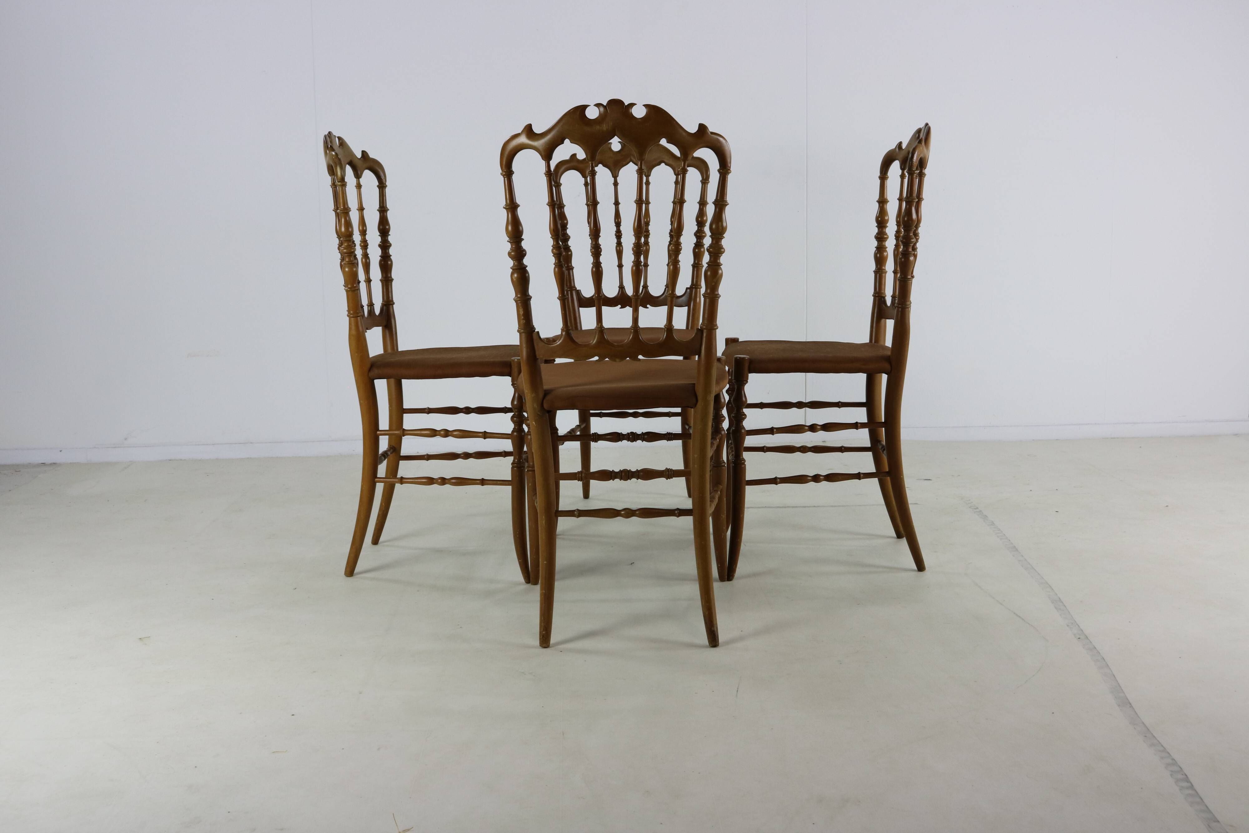 Set of four original italian design dining chairs by Descalzi for Chiavari