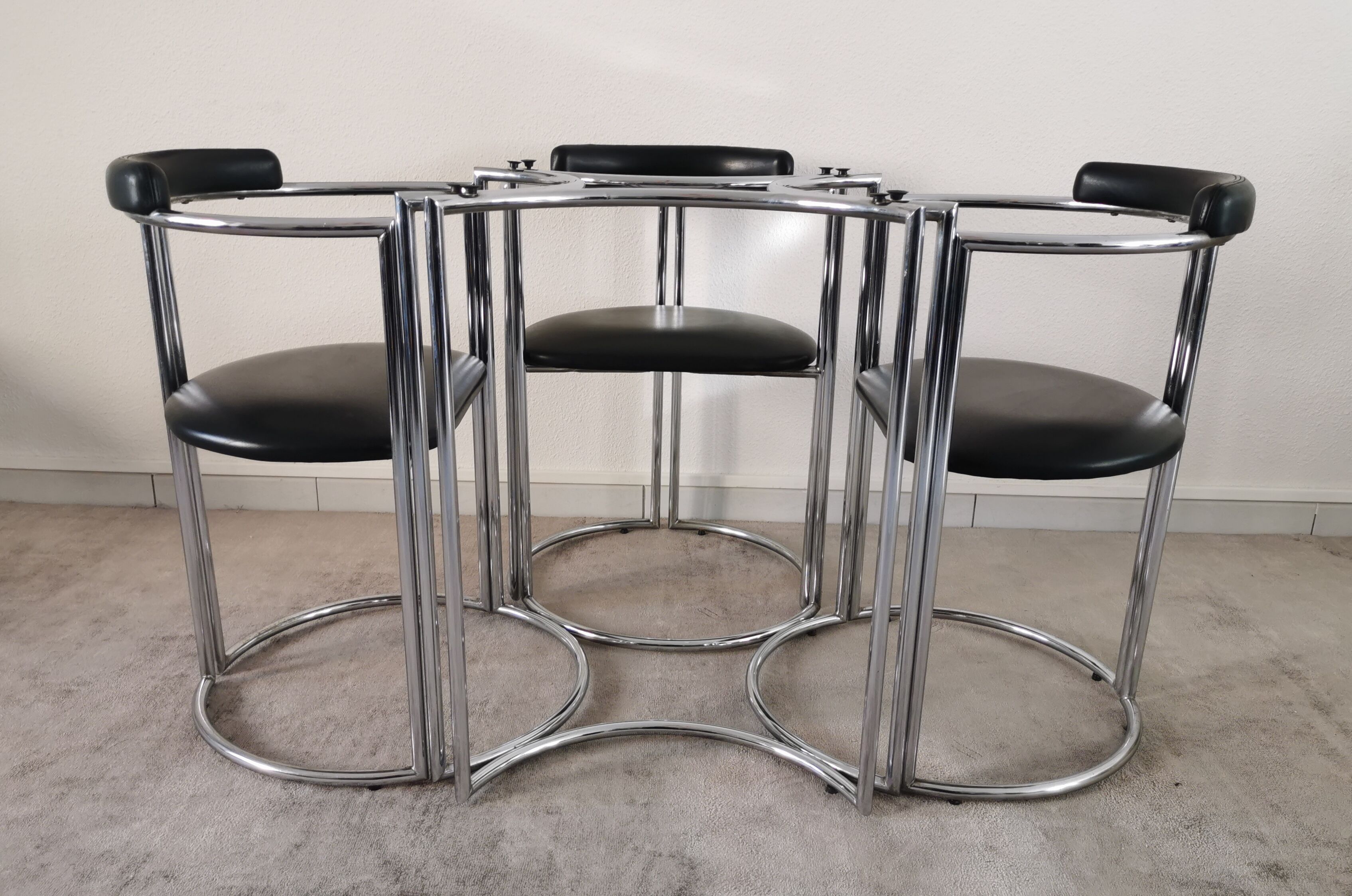 Bauhaus-style dining set from the 70s