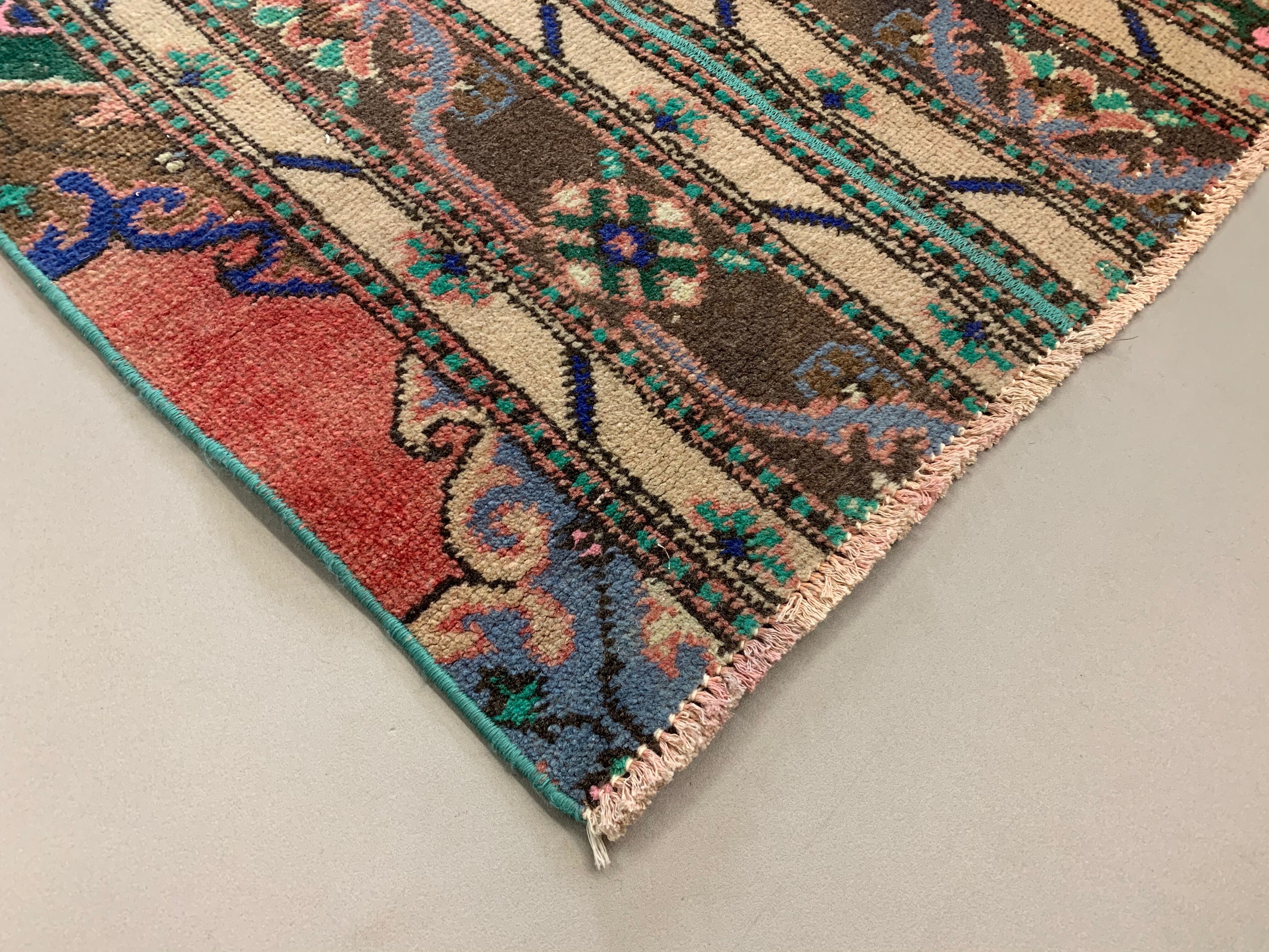 Distressed Turkish Rug 110x74 cm Vintage Shabby, Runner, Green, Brown Small