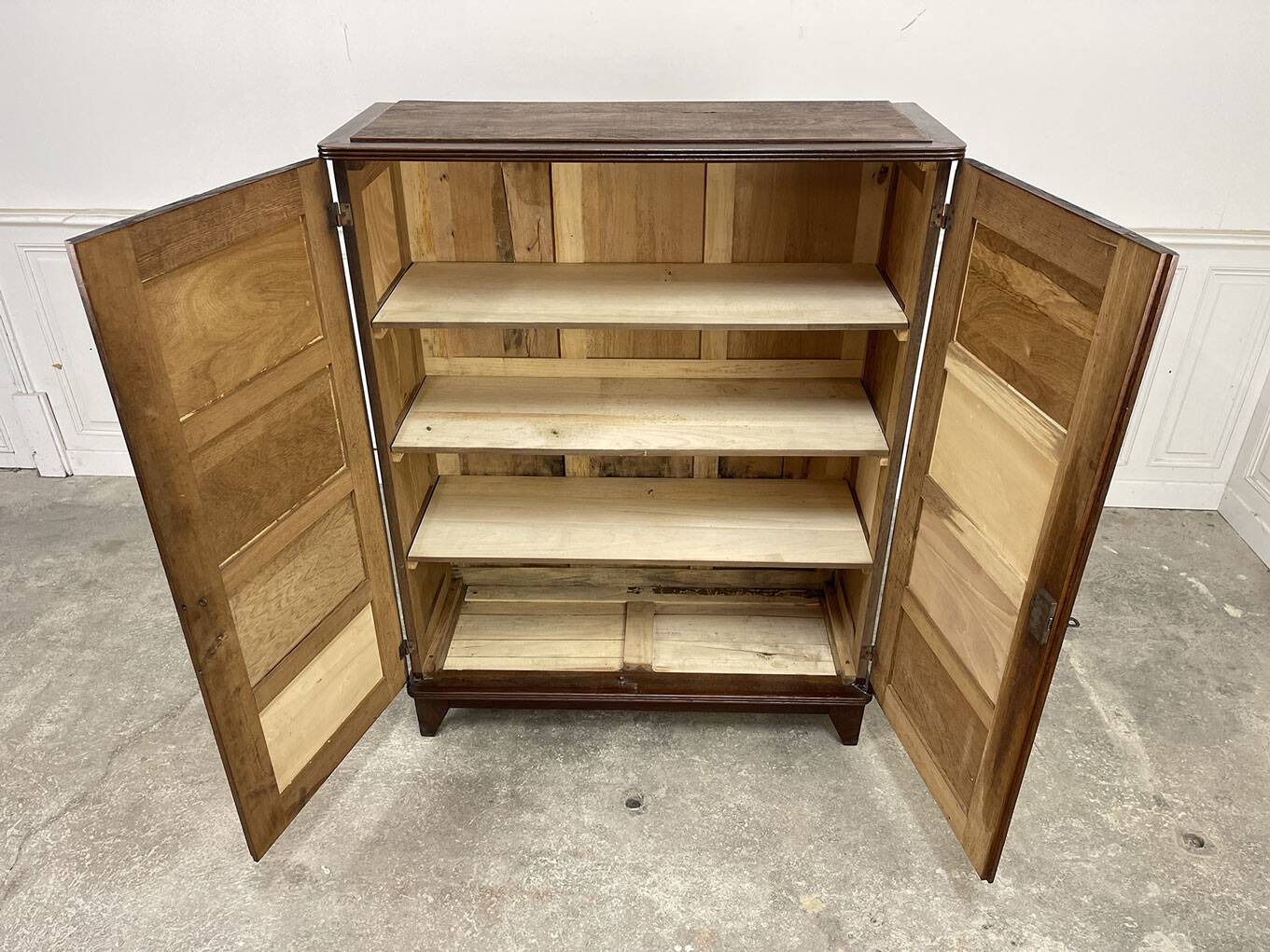 Small 1950s oak wardrobe