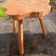 Table d'appoint bois brut style brutaliste organique