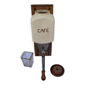 HBCM wall-mounted coffee grinder (Hippolyte Boulenger-Creil-Montereau).