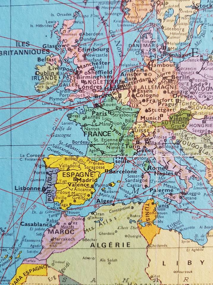 Taride world map of 1970 framed world map