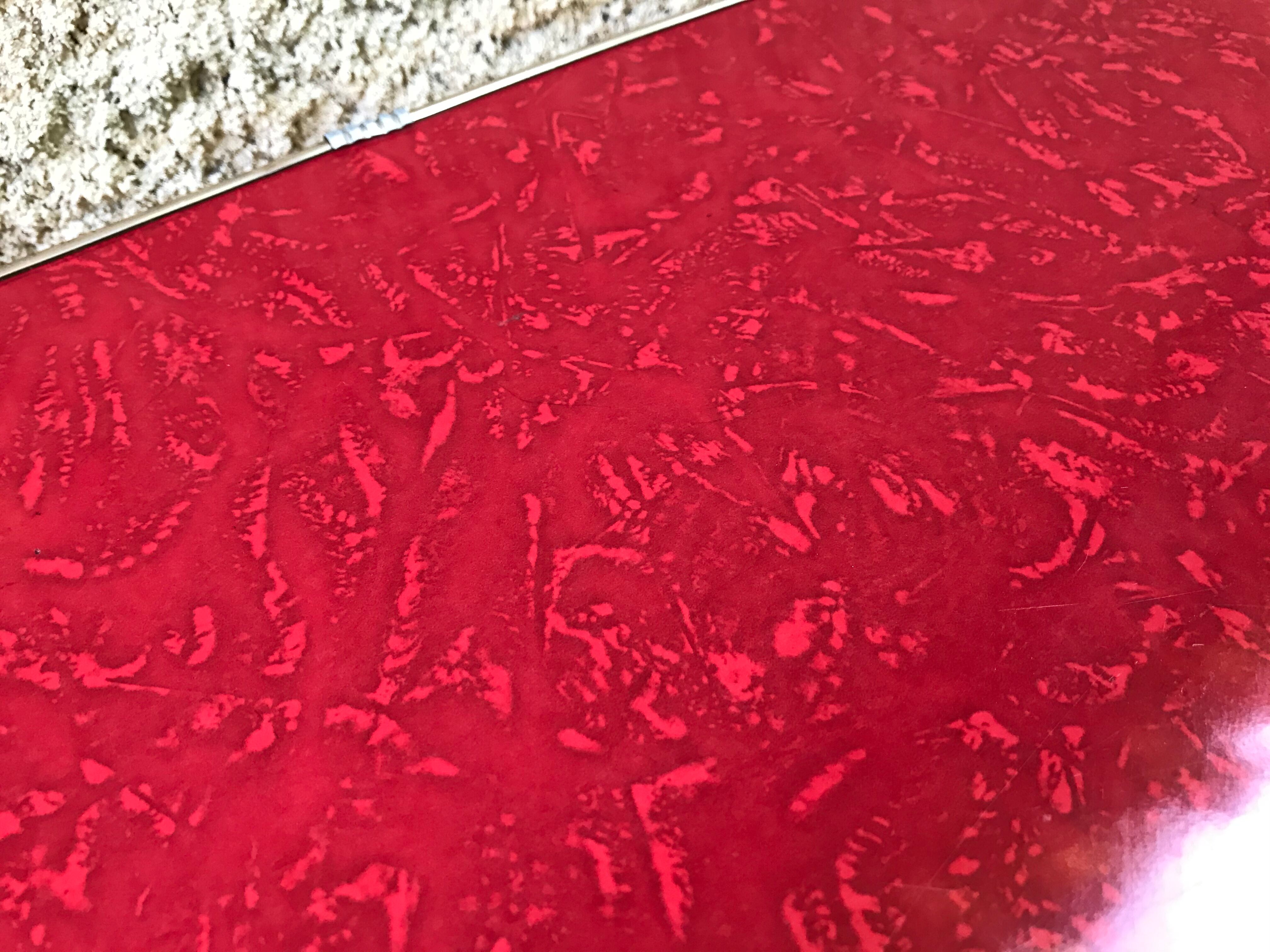 Table bass feet compass formica red