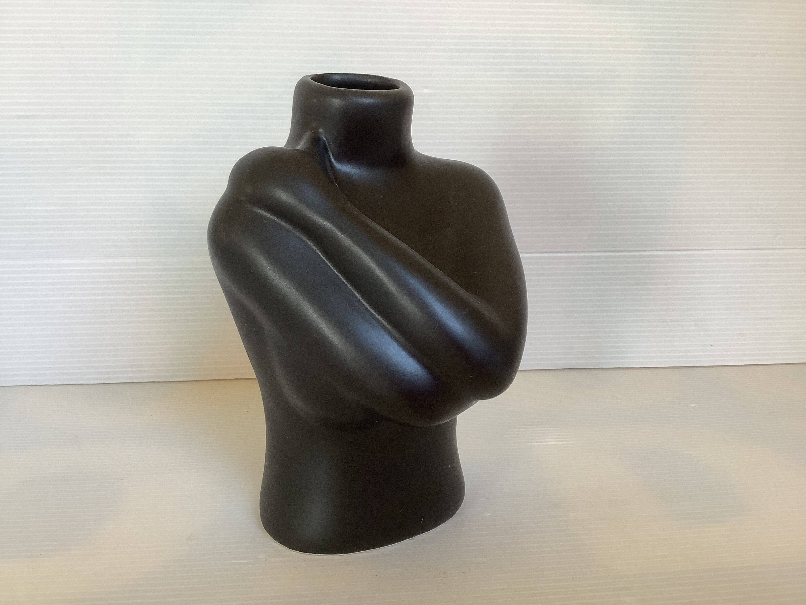 Single flower vase bust black glaze