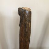 Tabouret tripode brutaliste