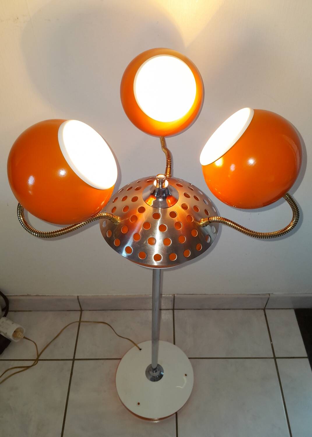 Vintage 1970s orange metal eyes ball floor lamp