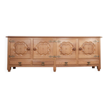 Very large French sideboard in solid oak, Guillerme and Chambron 1960.
