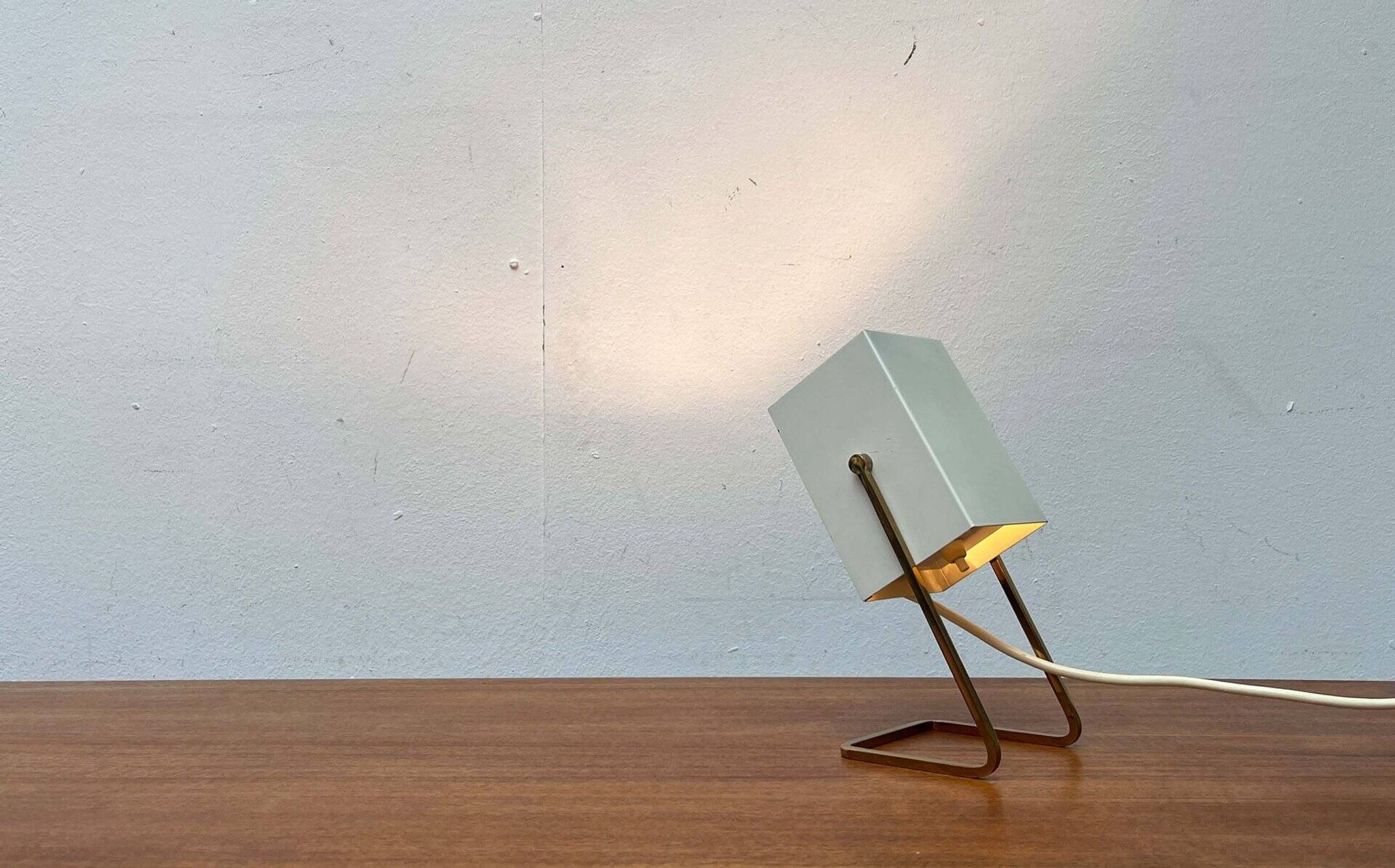 Modern mid-century German cube table lamp by Kaiser Leuchten, 1960s.