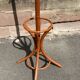 Portemanteau perroquet en bois courbé
