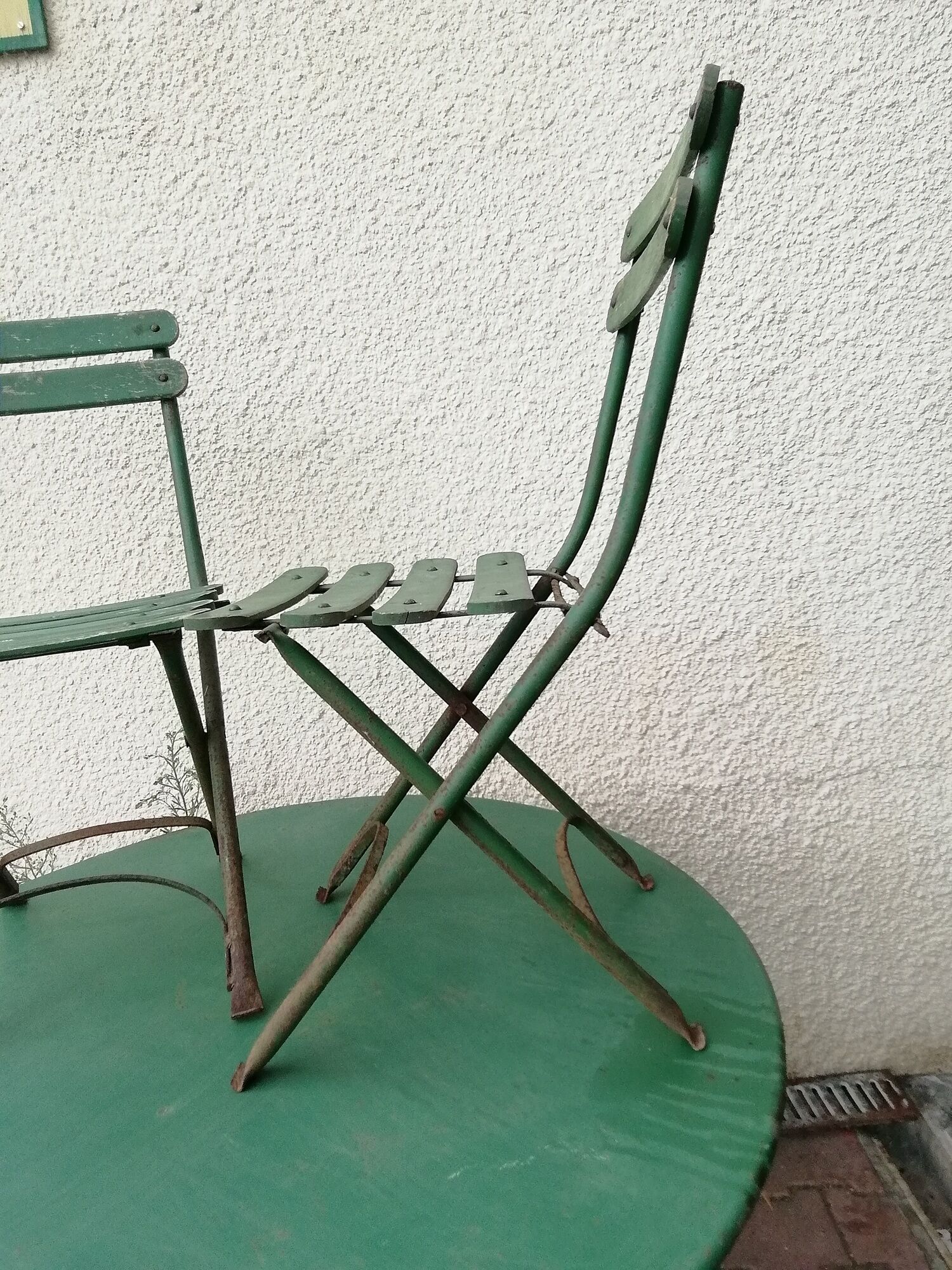 4 old iron and wood garden folding chairs
