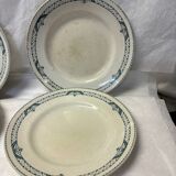 Ensemble de 4 assiettes anciennes terre de fer