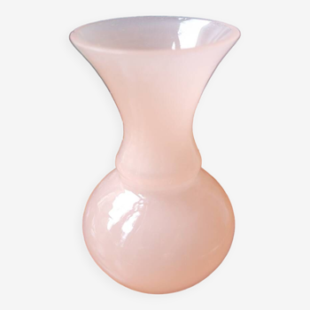 Small opaline pink soliflore vase