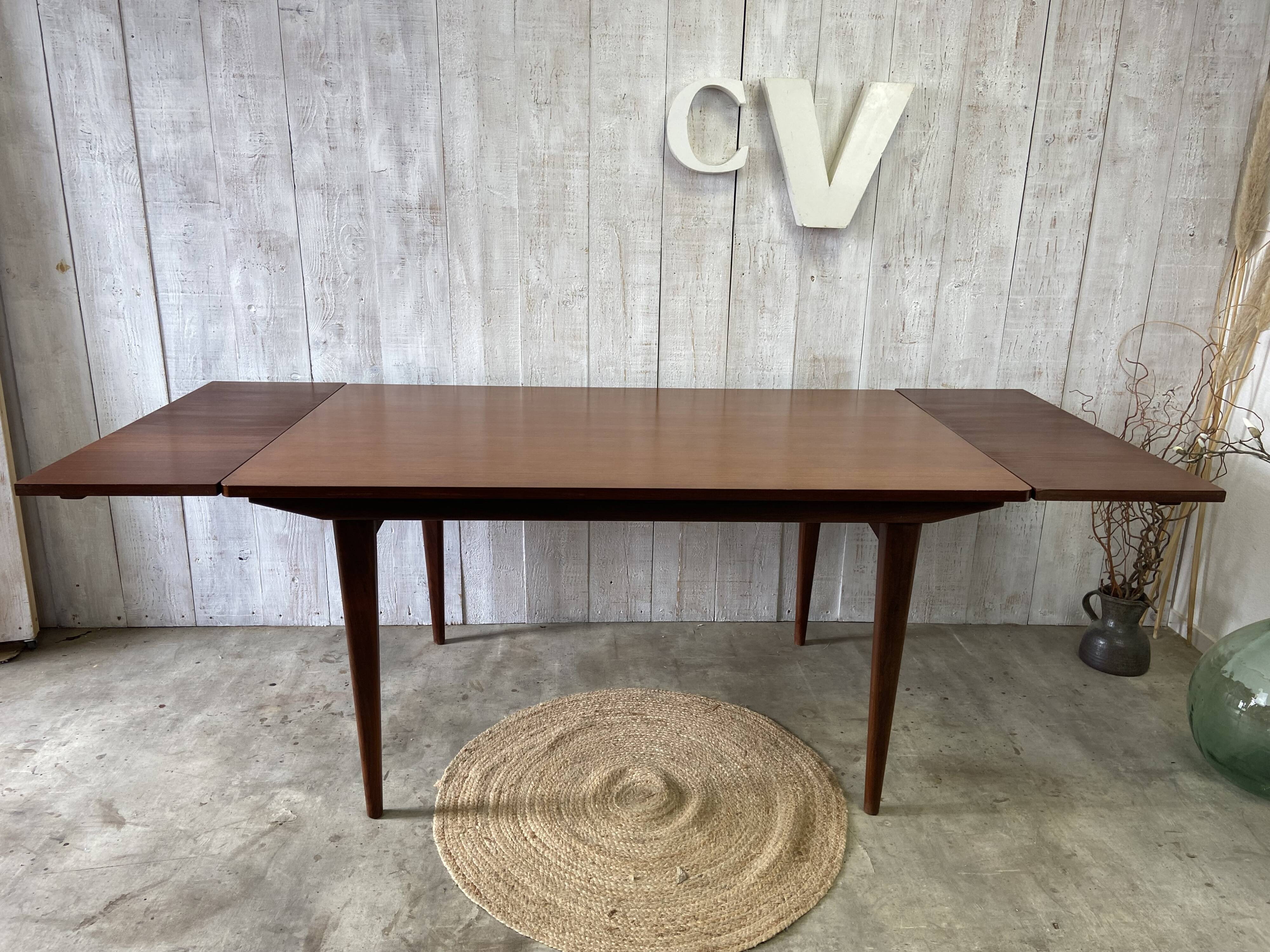 Scandinavian table