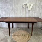 Scandinavian table