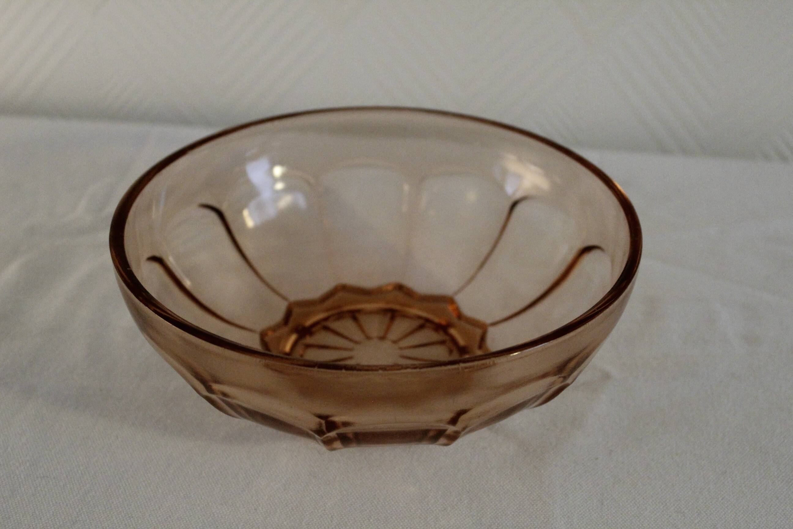 Small vintage pink salad bowl
