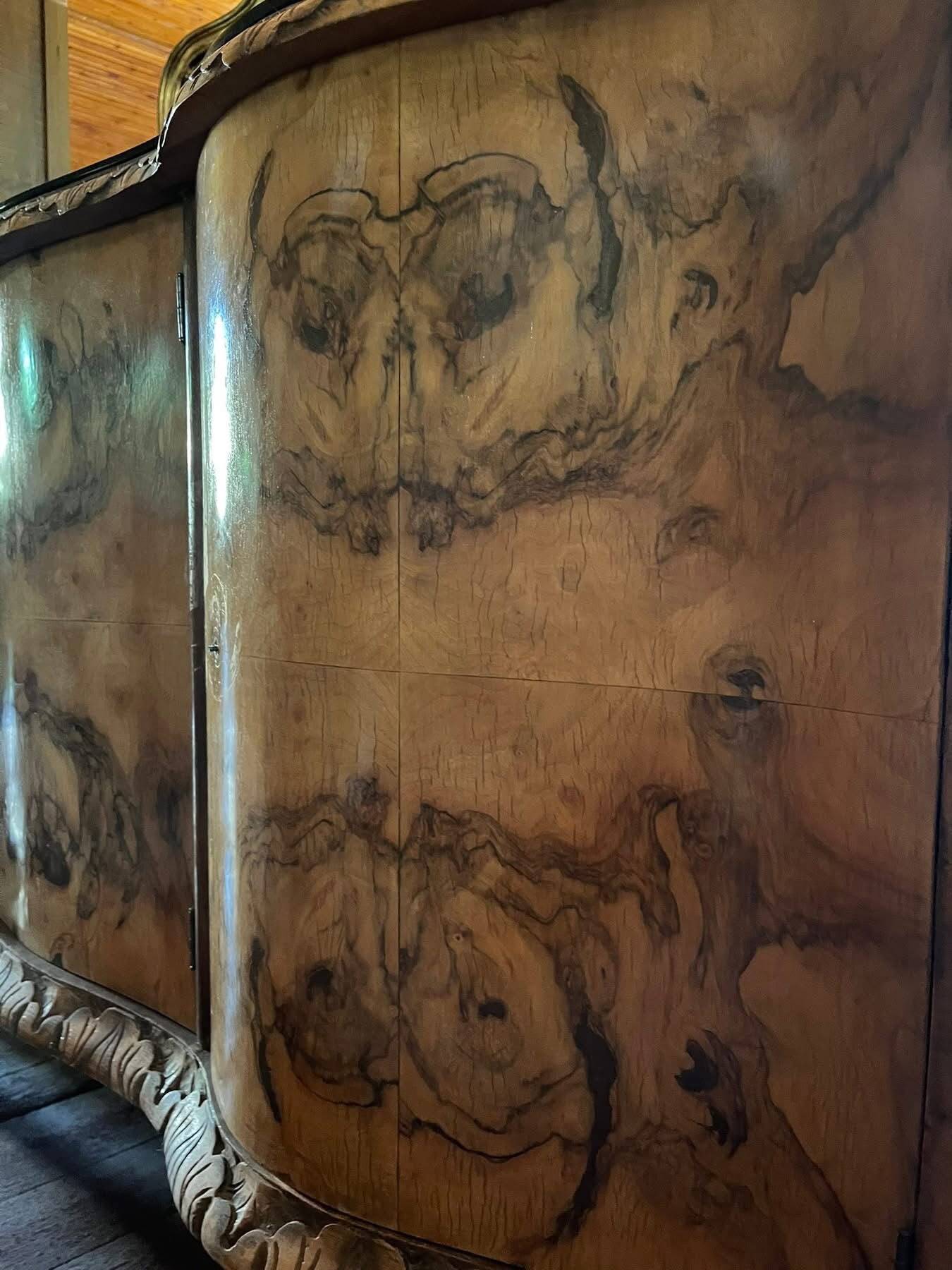 Buffet Chippendale avec miroir