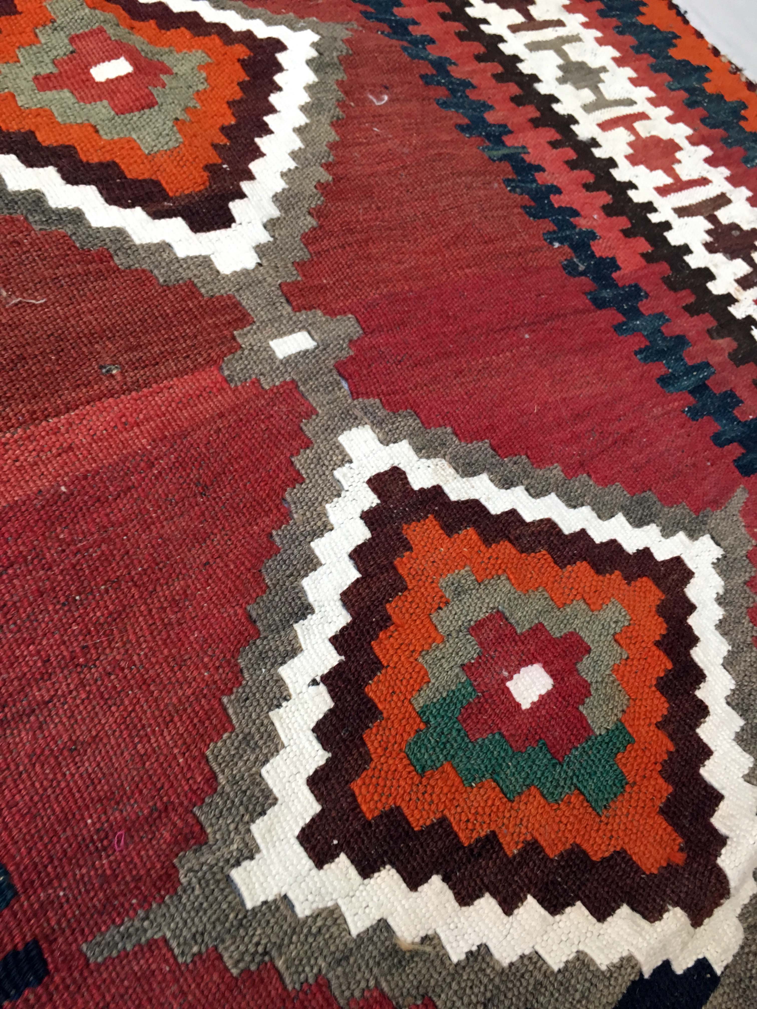 Woven carpet Persian: Kilim Gashqai 283 x 121 cm - Iran - around 1970