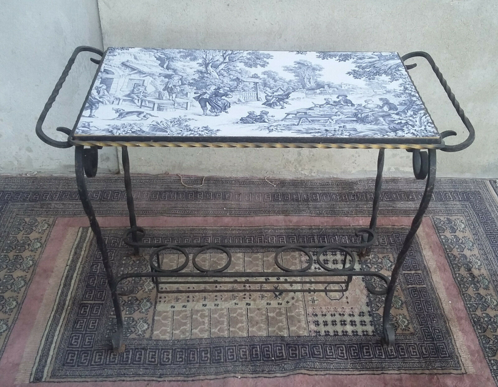 Wrought iron dessert