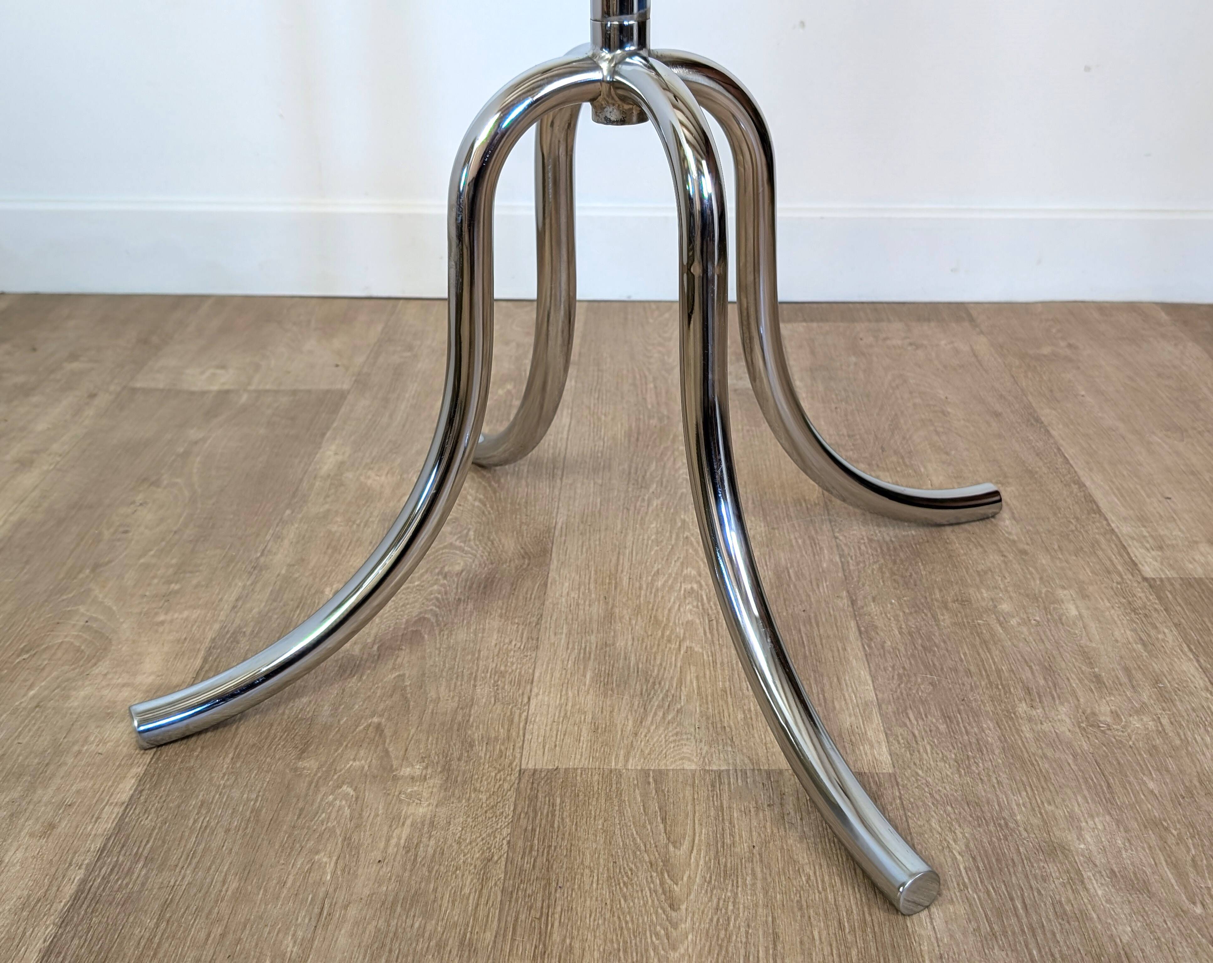 Chrome parrot coat rack