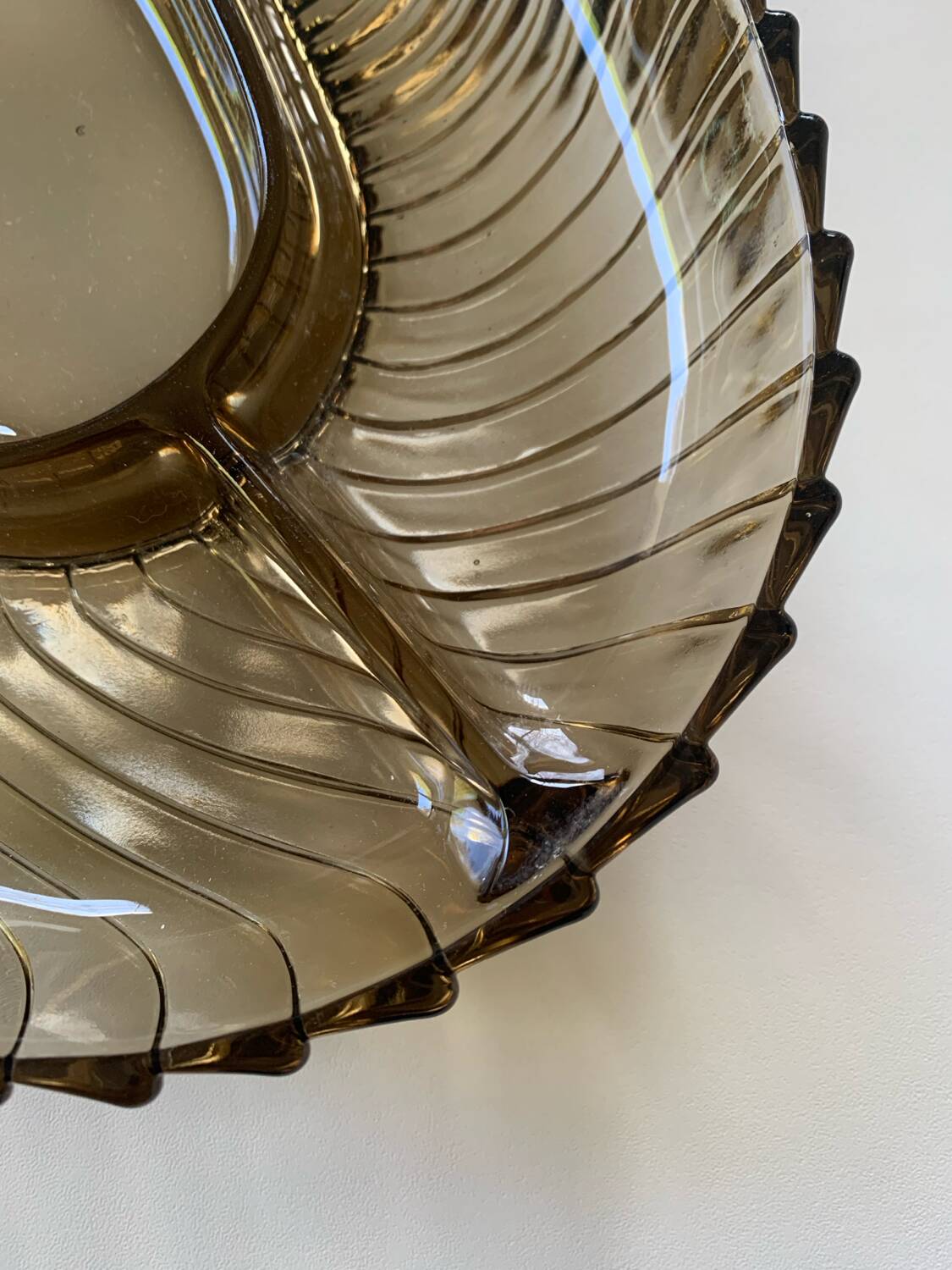 Compartmented smoked glass dish
