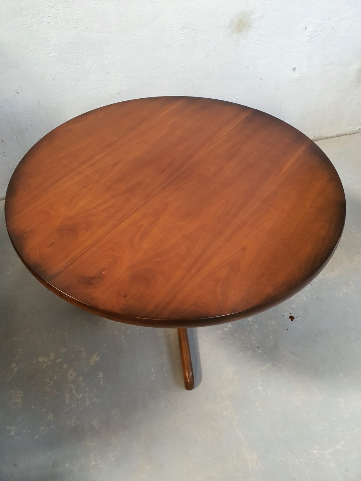 Table ronde extensible baumann en merisier