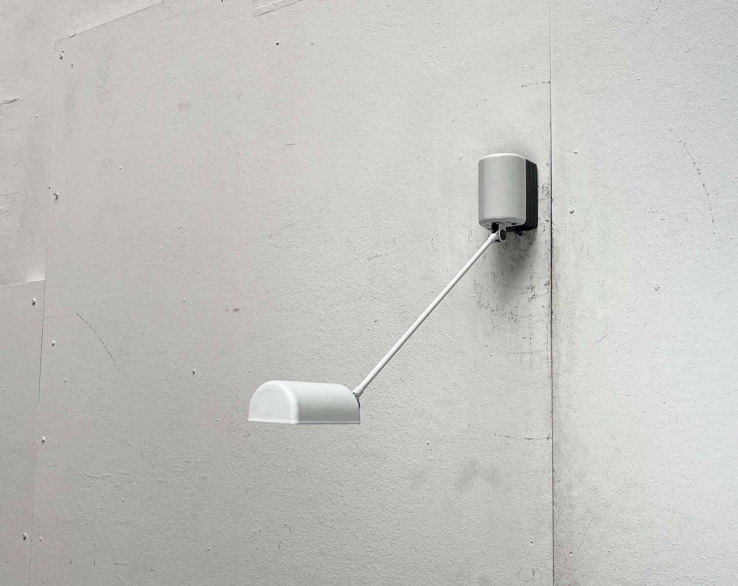 Classic white wall lamp Daphinette Italian vintage by Tommaso Cimini for Lumina, 1980s.