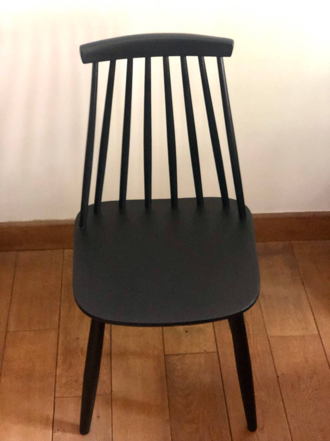 The pair of chairs in Tapiovaara style.