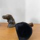 Paire de serre-livres anciens “Chiens de chasse” en bronze