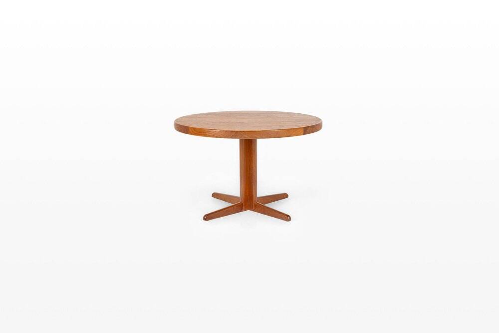 Round extendable teak dining table by Bramin, 1960s