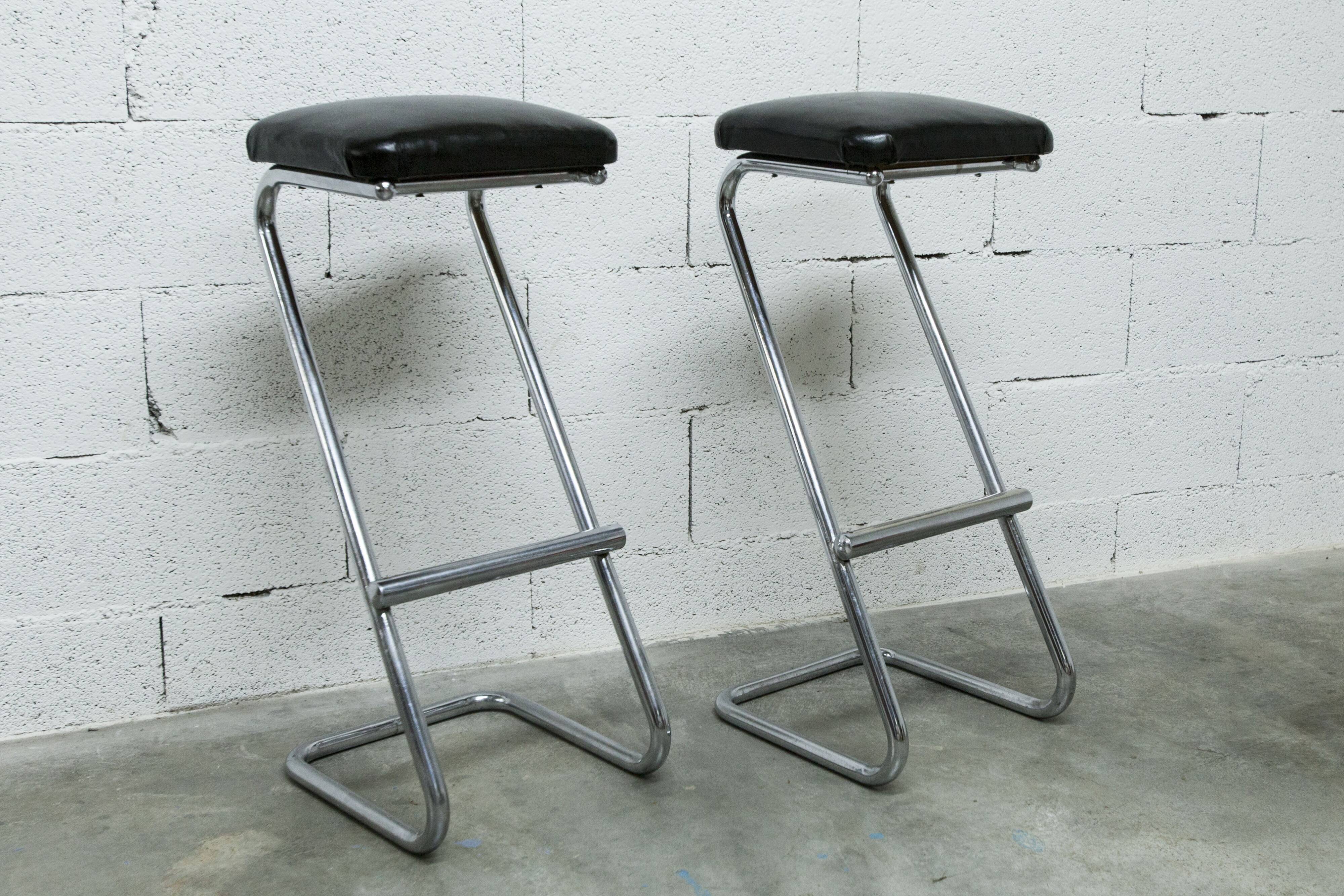 Paire de tabourets 1970 h80 en forme de Z