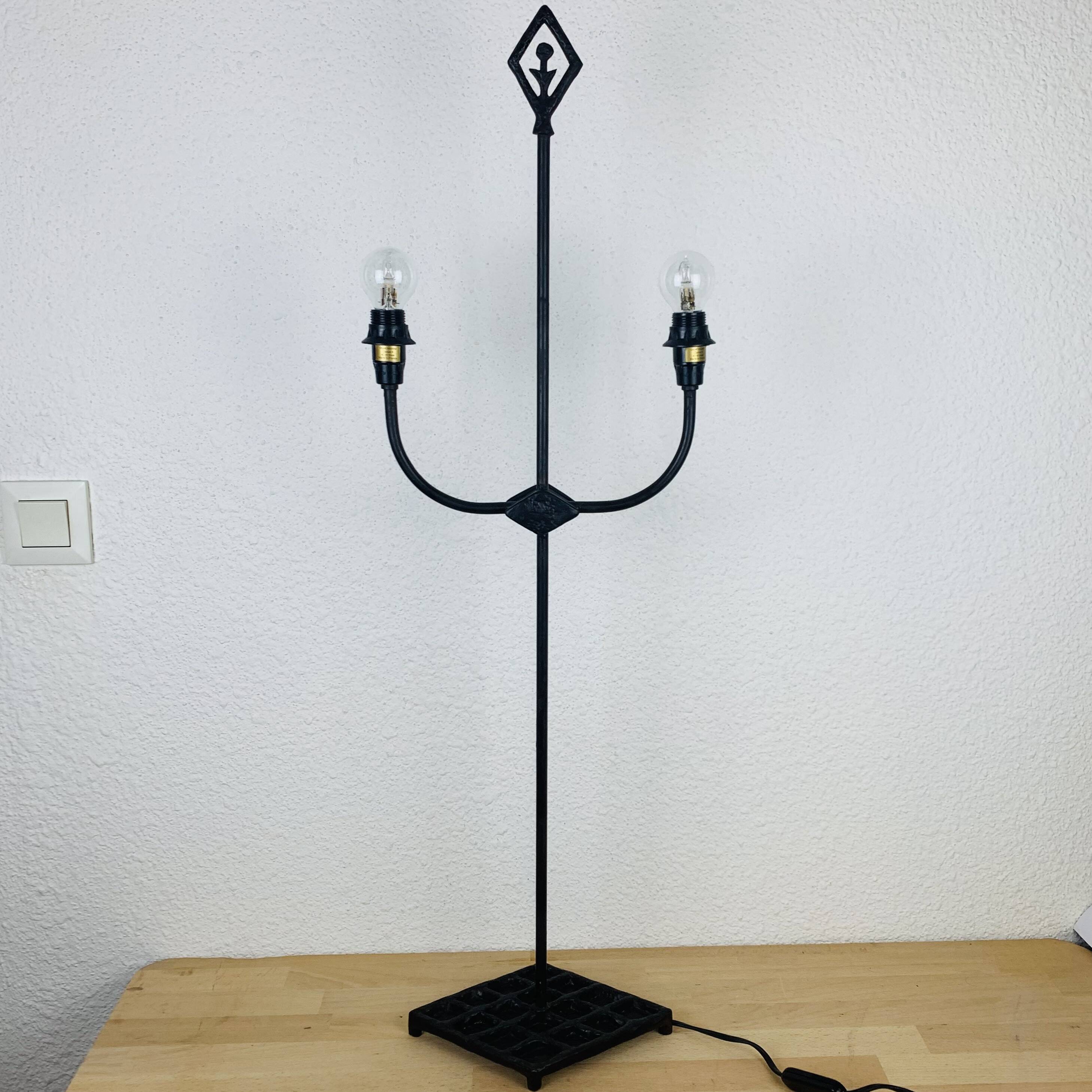 Brutalist lamp from Objet Insolite in metal, vintage