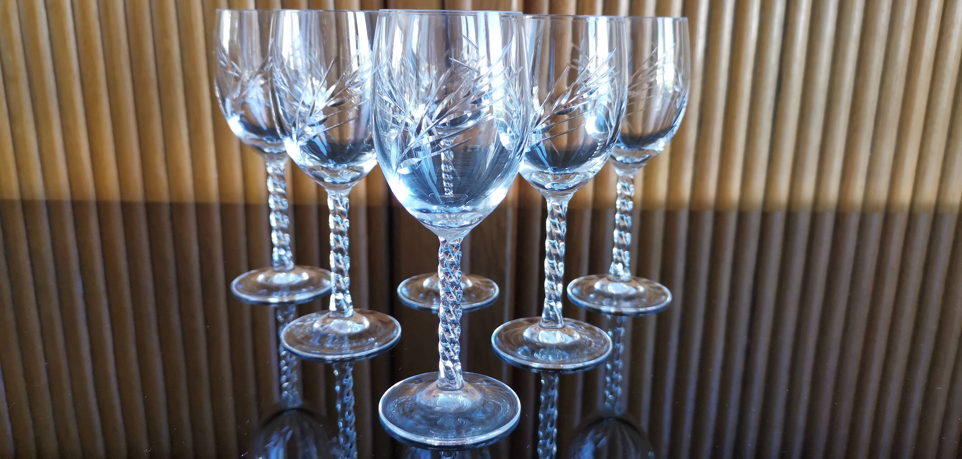 Lot 6 white wine/port glasses cut crystal twisted foot spike crystal from Arques