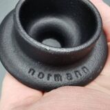 Bougeoirs en fonte Heima de Normann Denmark.