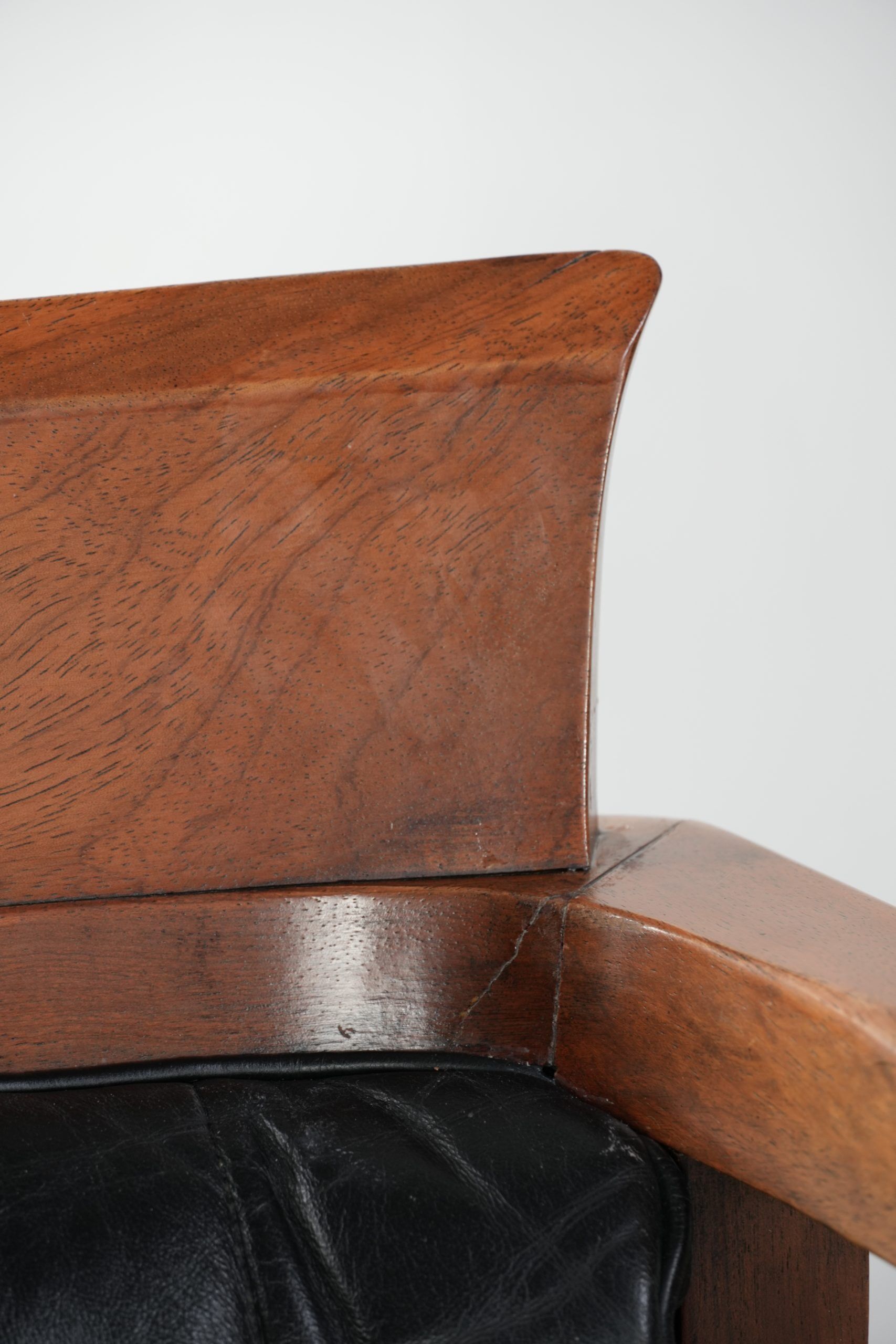 Black leather set of 4 Art Deco design dining chairs with armrests