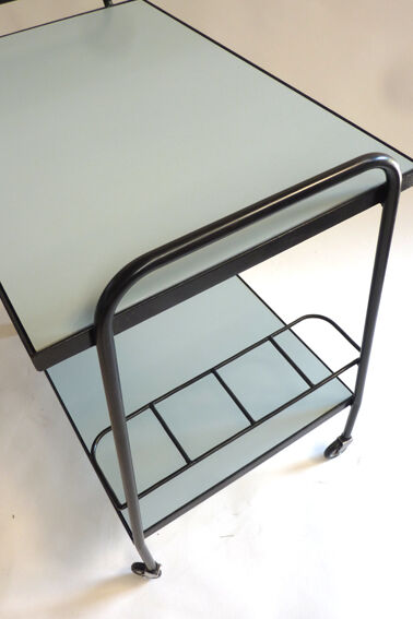 Serving table years 60