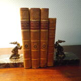 Serre livres avec antilopes